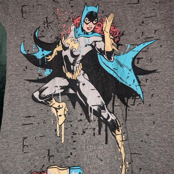Batgirl T-shirt - Picture 2 of 4